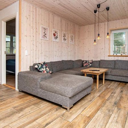 10 Person Holiday Home In Glesborg エクステリア 写真