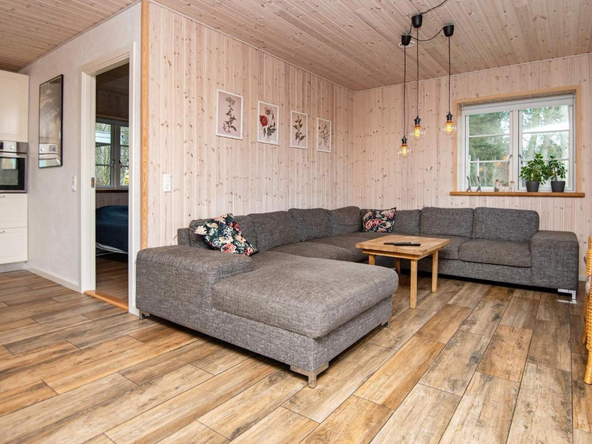 10 Person Holiday Home In Glesborg エクステリア 写真