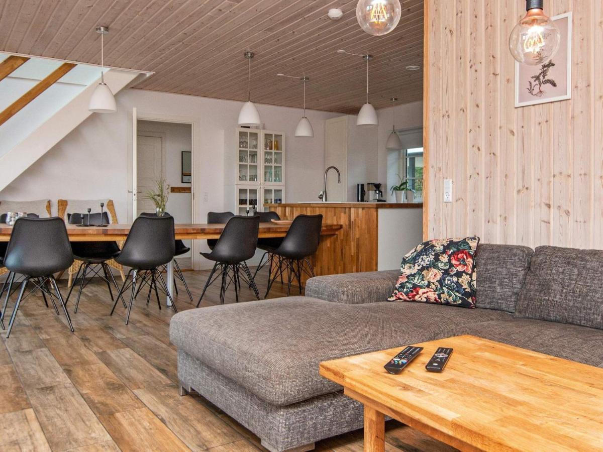 10 Person Holiday Home In Glesborg エクステリア 写真