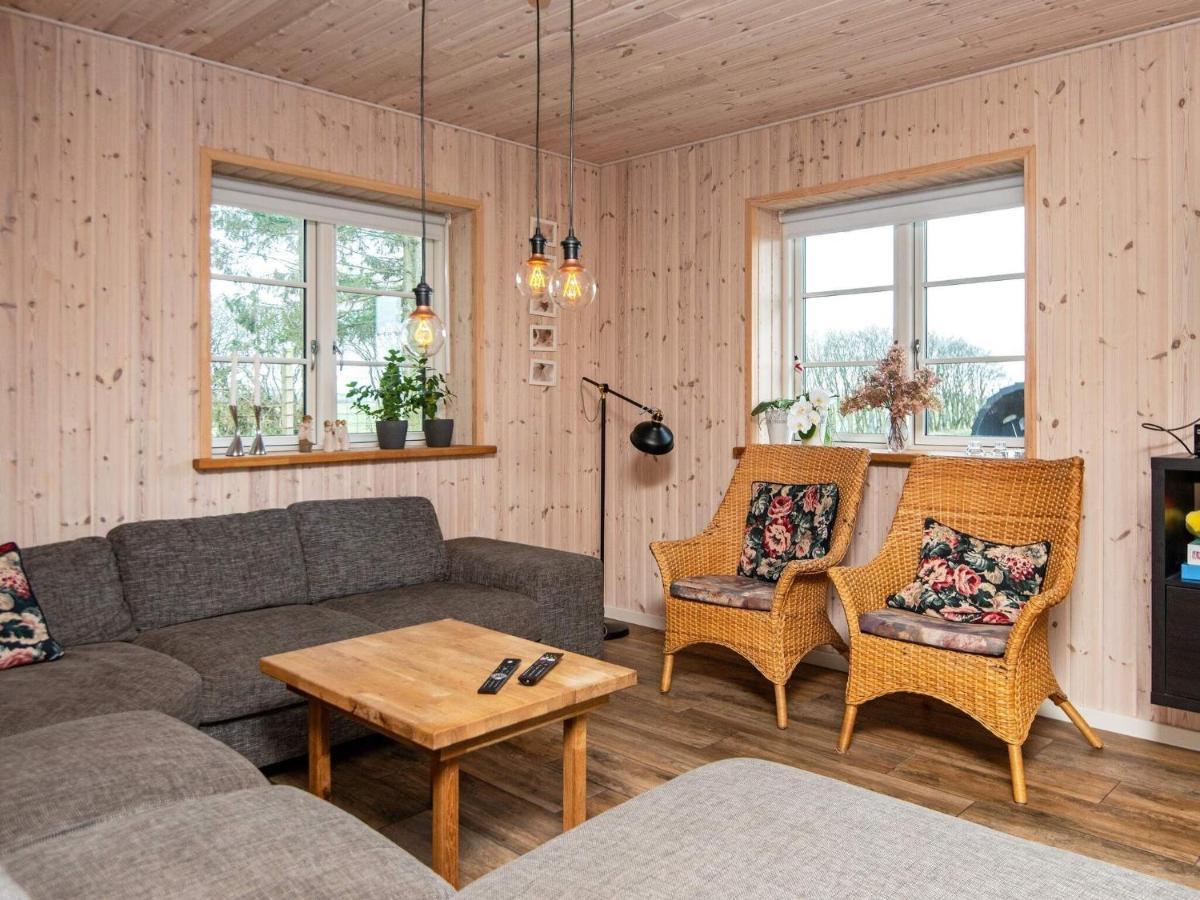 10 Person Holiday Home In Glesborg エクステリア 写真