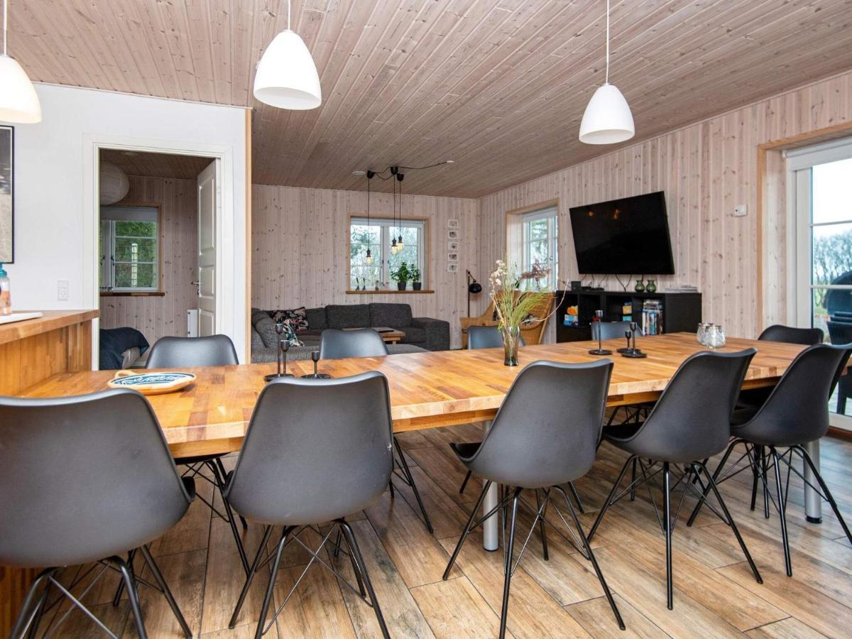 10 Person Holiday Home In Glesborg エクステリア 写真