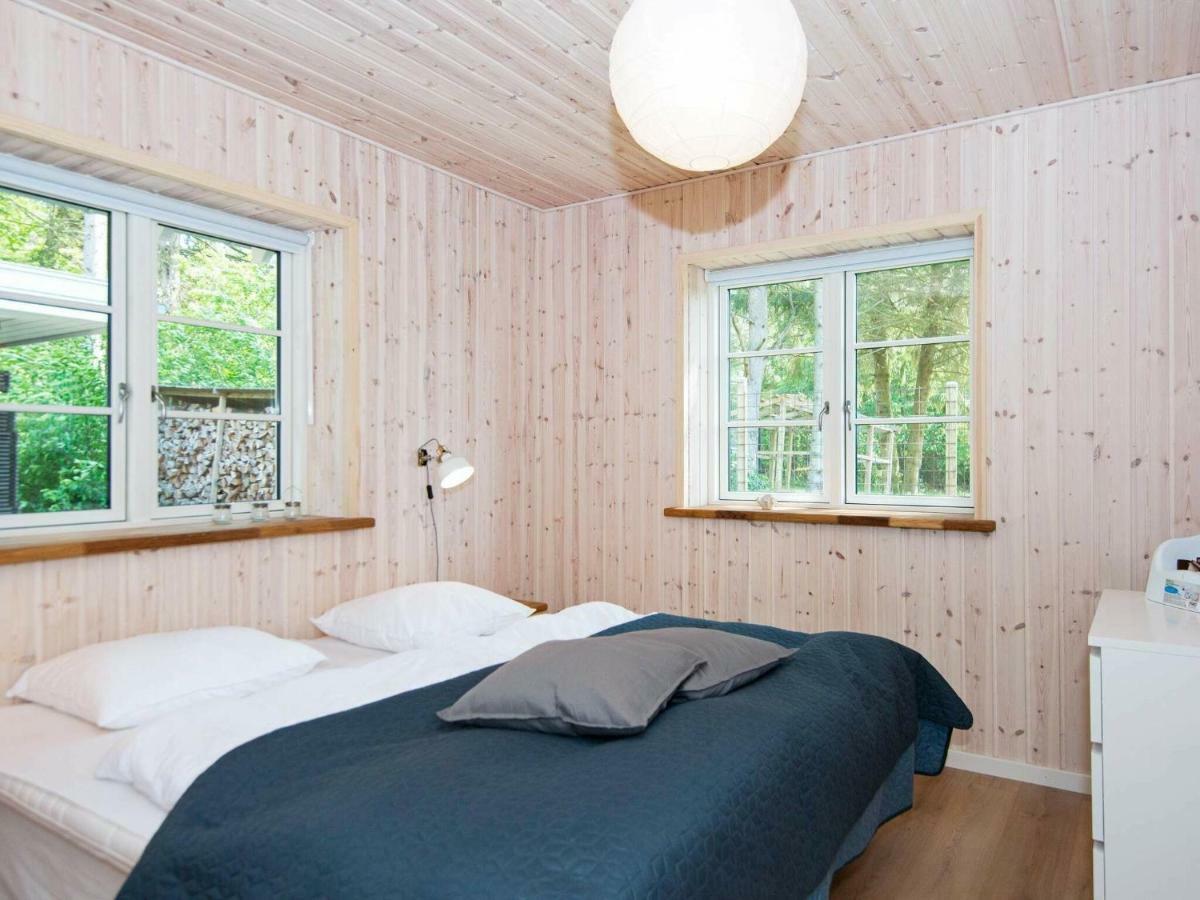 10 Person Holiday Home In Glesborg エクステリア 写真